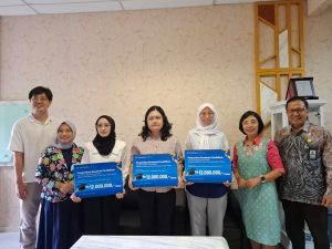Di balik seragam putih mahasiswa koas, tersimpan perjuangan panjang yang jarang terlihat. Dentes hadir bukan sekadar sebagai klinik — tapi sebagai bagian dari ekosistem kedokteran gigi yang peduli.